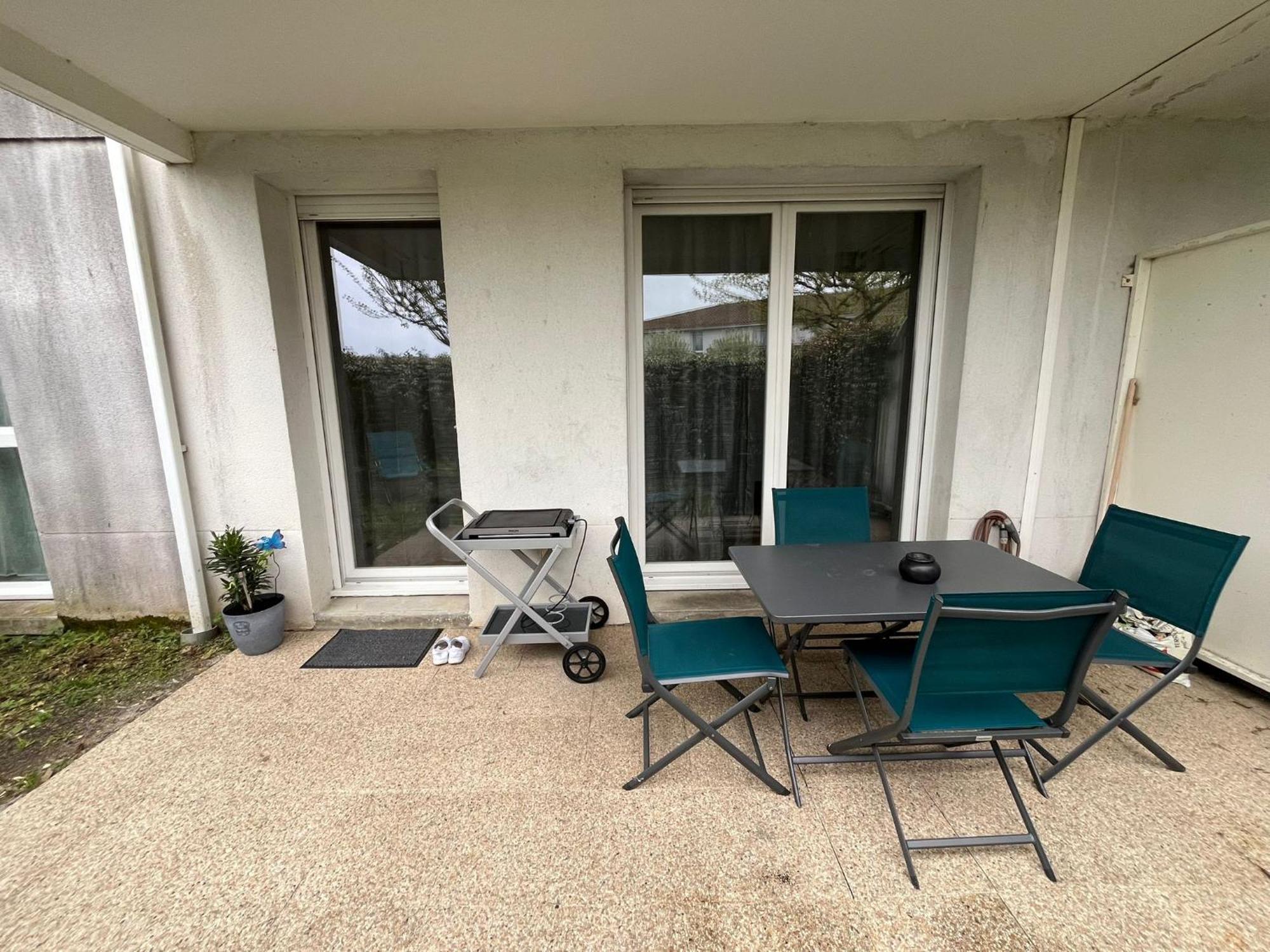 Appartement Avec Jardin A Rochefort Bagian luar foto